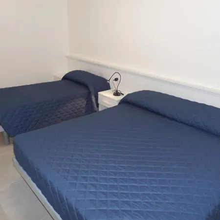 Modern And Equipped Living With Pool * Μπιμπιόνε