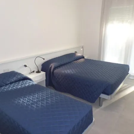 Modern And Equipped Living With Pool Apartment *