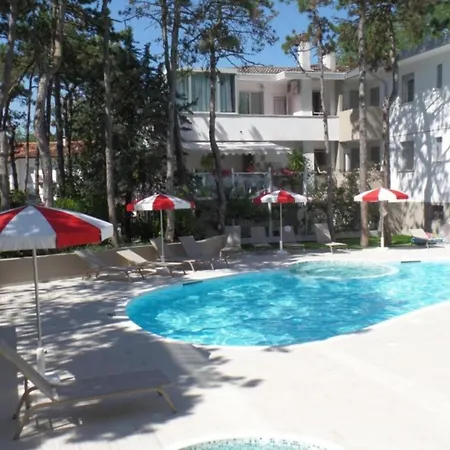 Διαμέρισμα Modern And Equipped Living With Pool